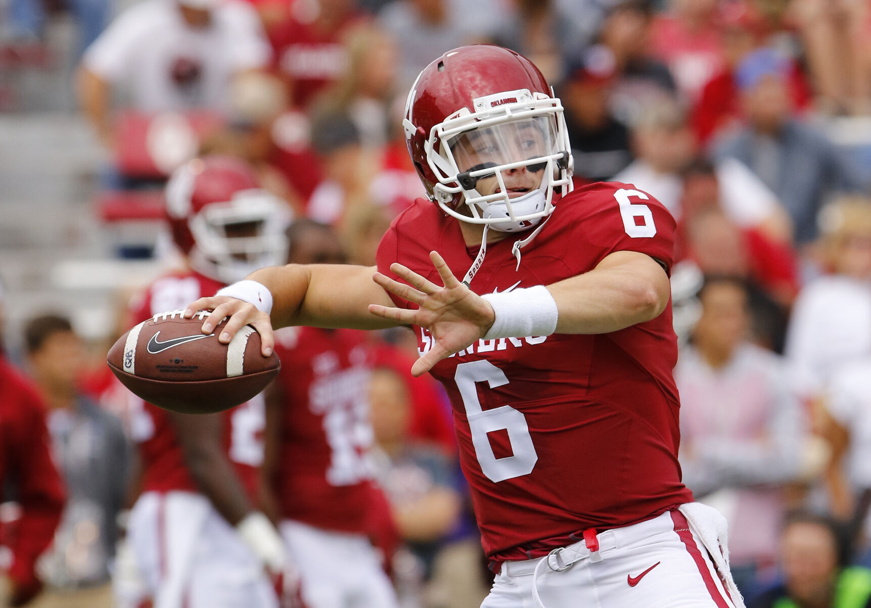 2015: Oklahoma's Baker Mayfield sets school record with 572 total yards
